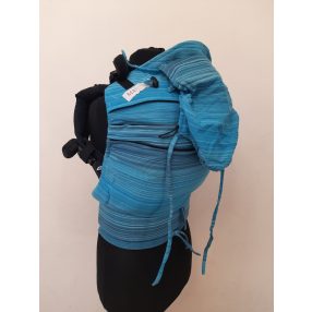 Aquamarine kendőből készült Maraya csatos hordozó