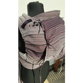 Bronzite kendőből készült Maraya csatos hordozó