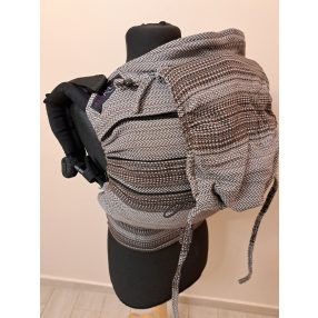 BrownPath kendőből készült Maraya csatos hordozó