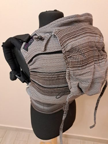 BrownPath kendőből készült Maraya csatos hordozó