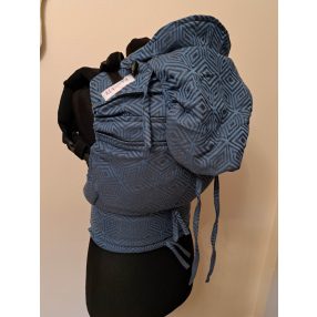 CloudyCube kendőből készült Maraya csatos hordozó