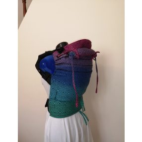 DarkAuroraCube kendőből készült Maraya csatos hordozó