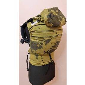 Gold wanderlust kendőből készült Maraya csatos hordozó