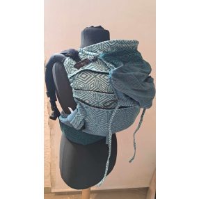 JadeCube kendőből készült Maraya csatos hordozó