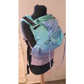 Pindúr csatos AuroraCube