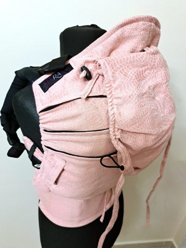 Pink Linen Wildness kendőből készült Maraya csatos hordozó