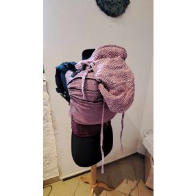 RubyCube kendőből készült Maraya csatos hordozó