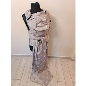 Pindúr mei-tai a Te kendődből varrva